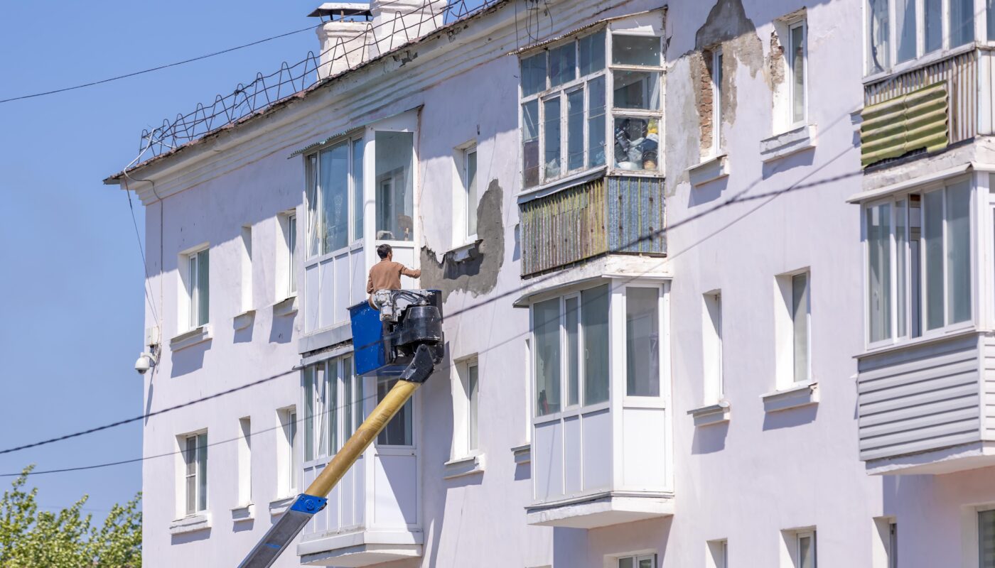 Duurzaam lakwerk voor deuren, kozijnen en trappen